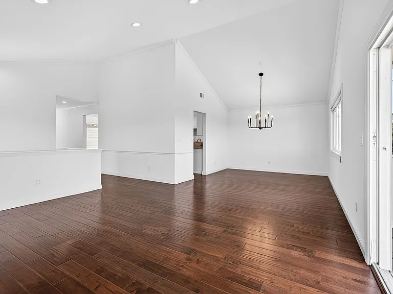 1819 Mockingbird Pl — Photo 10