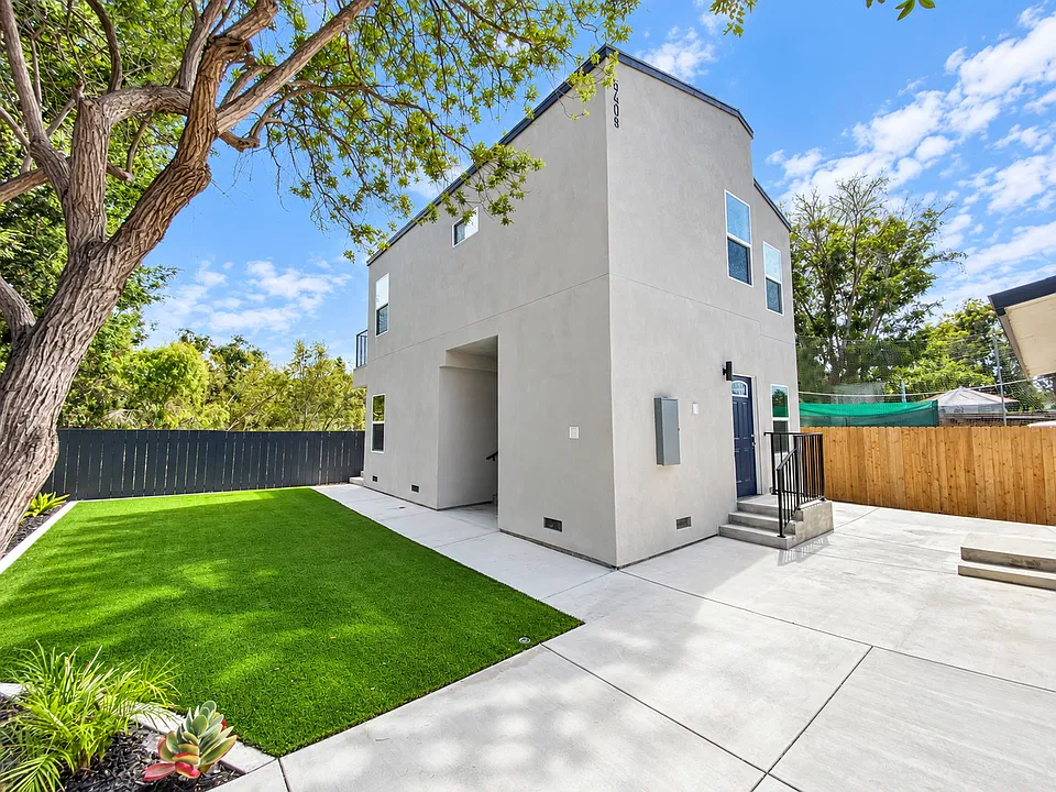 5409 Baja Dr