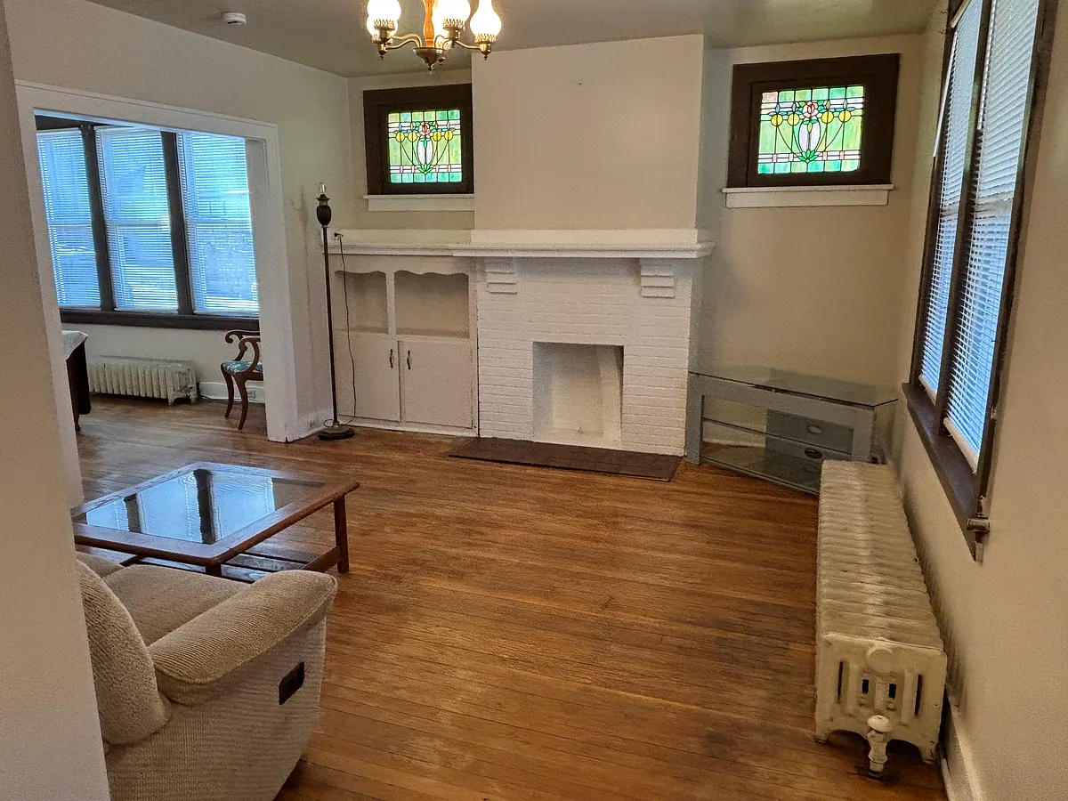 Building Photo - 1400 Maple Ave #1