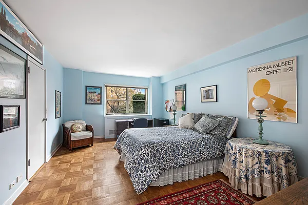 Sold by Compass | media 4