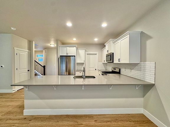 5th image of 1309 NE 70th St