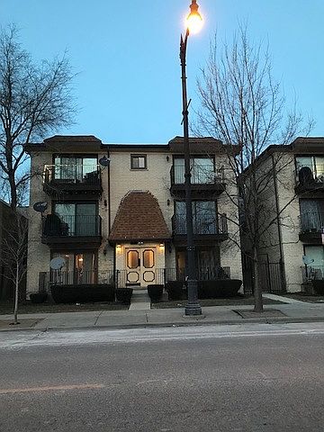 1st image of 4545 N Milwaukee Ave #D-4