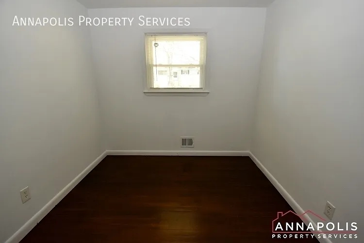 757 Warren Dr — Photo 19