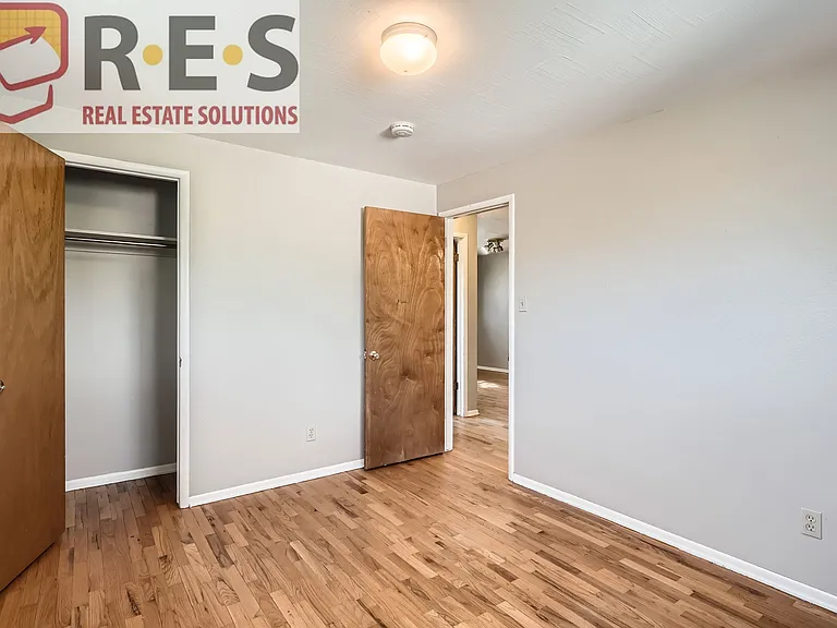 1225 S Ames St — Photo 17