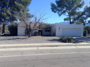 1449 S Abrego Dr, Green Valley, AZ 85614