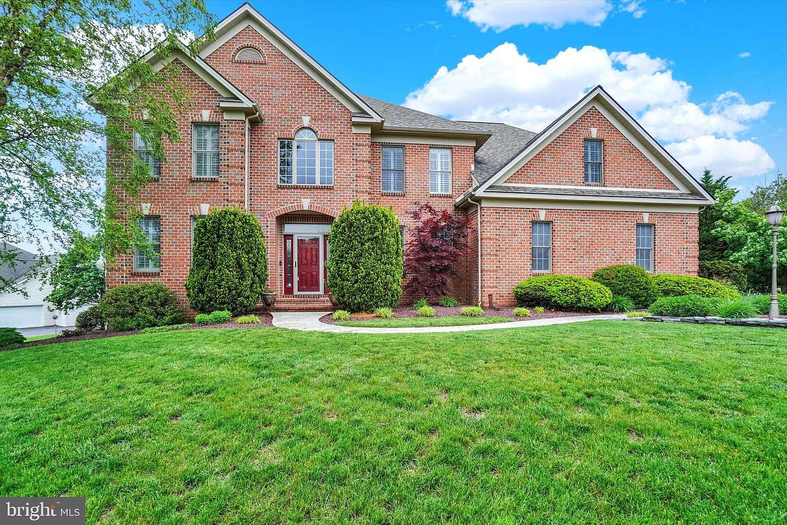 1357 Stonehenge Dr photo 1