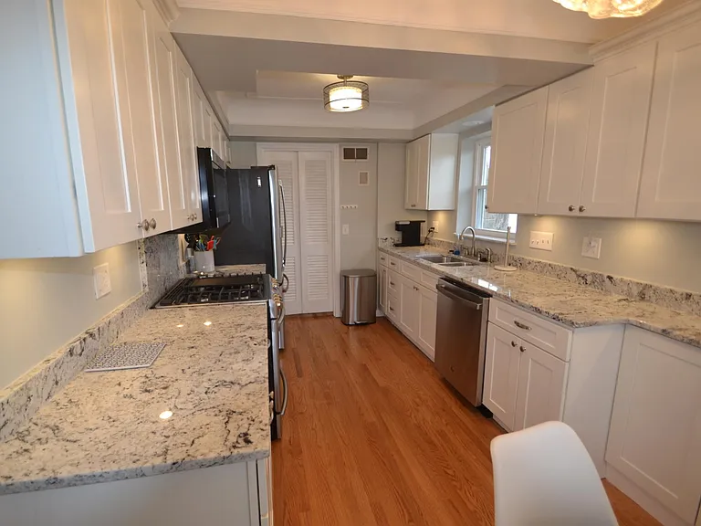 3326 Mowbray Ln #2 — Photo 8