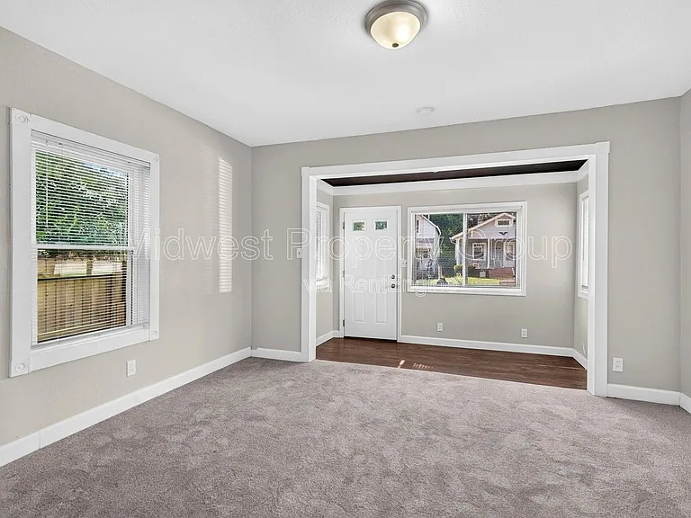 3610 Manhattan Ave — Photo 6