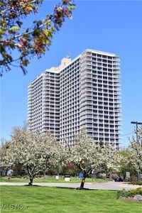 12700 Lake Ave APT 612, Lakewood, OH, 44107