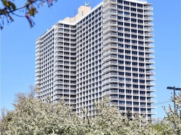 12700 Lake Ave APT 1109, Lakewood, OH 44107