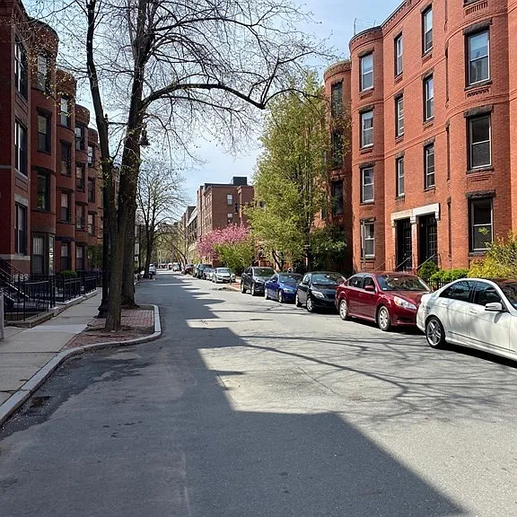 21 Symphony Rd #1B — Photo 7