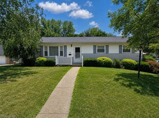 1921 Adams St, Coshocton, OH 43812