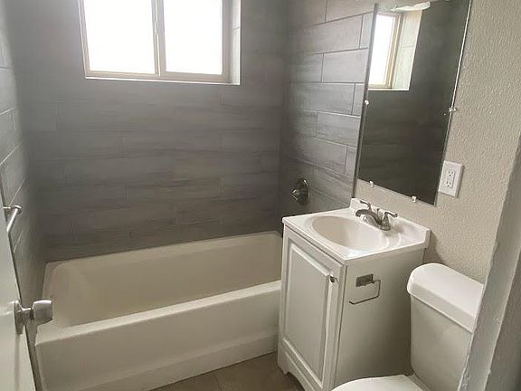 5th image of 1435 Kingston St APT 1