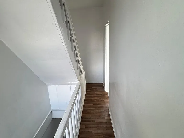 308 Bessemer Ave #4 — Photo 16