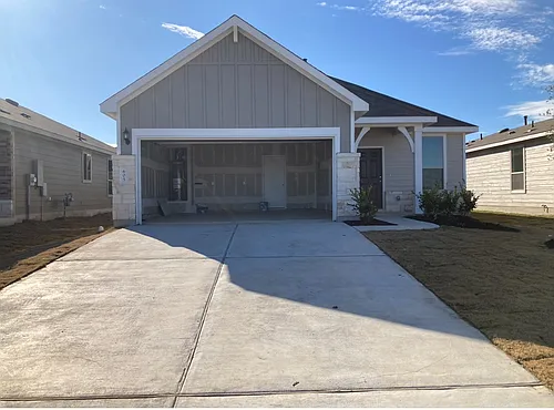 605 Goat Willow Ln Photo 1