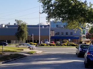 140 Washington Ave #1, Providence, RI 02905