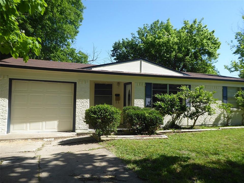 1st image of 3018 Karla Dr