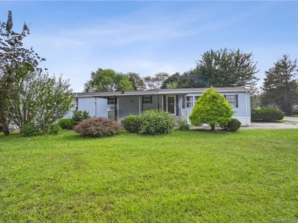 3 Virginia Drive, Windham, CT 06256