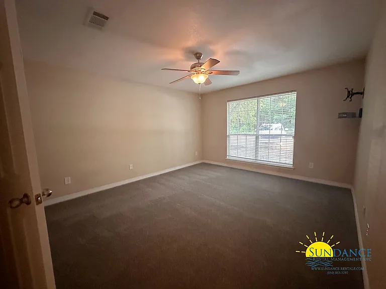 8484 Randall Dr — Photo 13