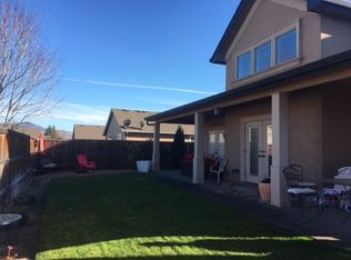 1060 Worchester Dr, Medford, OR 97501