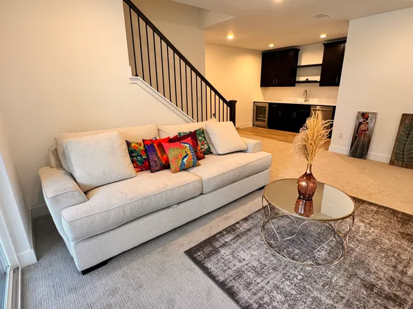 11945 Verse Rd, Lone Tree, CO 80134