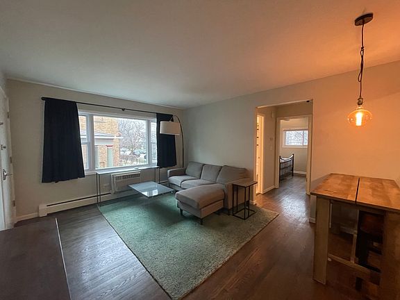4th image of 4402 N Hermitage Ave APT 1B