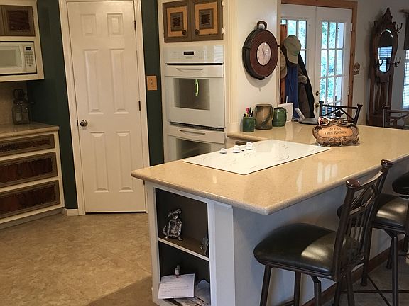 Pantry and double ovens
