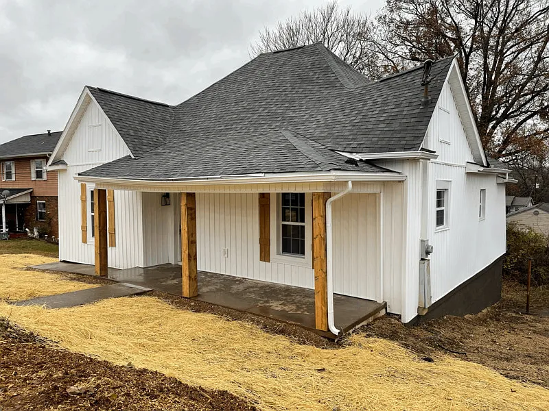 3 bed, 2.0 bath, 1206 sqft, $1,800 — Photo 3