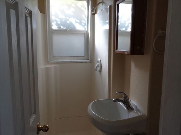 4th image of 580 N Main St APT 20