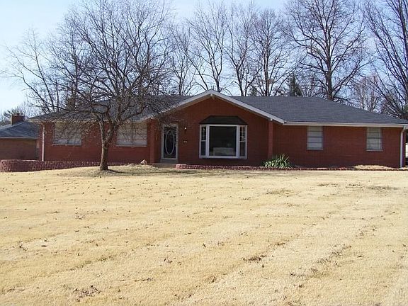 2nd image of 4135 Christy Dr