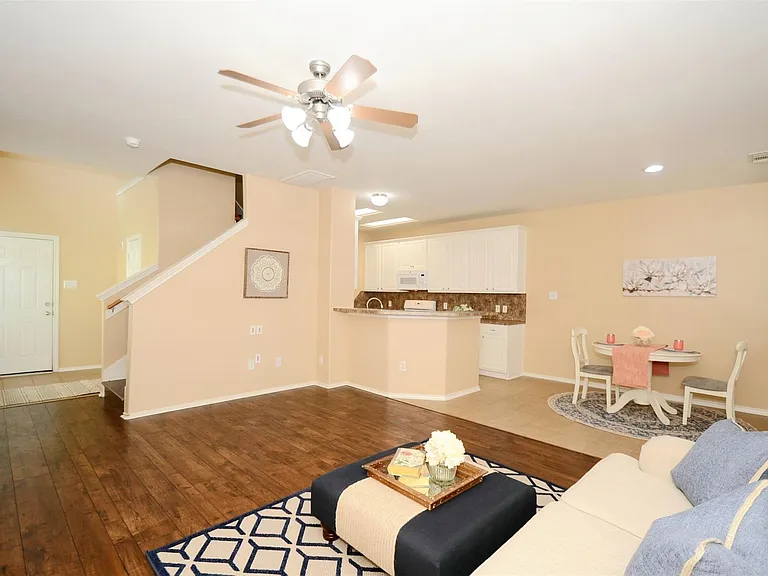 5606 Claybeck Ln — Photo 6