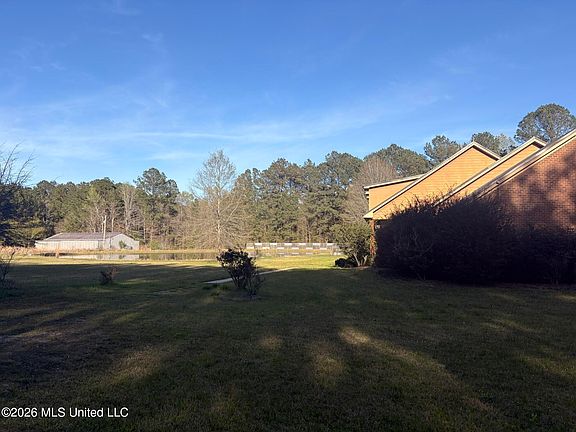 3rd image of 337 J C Prestage Rd