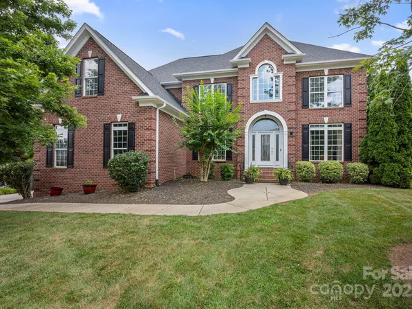 184 Melbourne Dr, Fort Mill, SC 29708