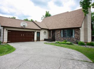1403 14th St N, Wahpeton, ND 58075