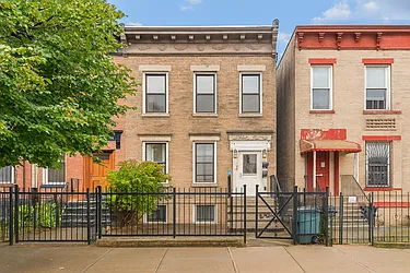 1592 Saint Mark's Avenue