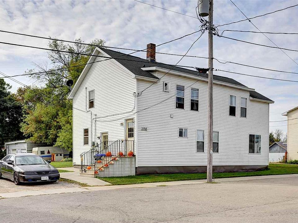 1st image of 104 1/2 E Railroad St