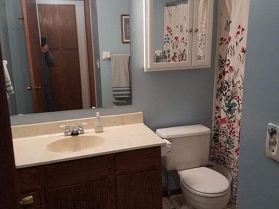 5th image of 438 Etna St APT 102