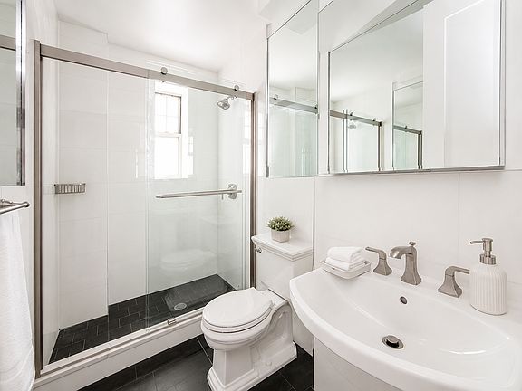 5th image of 162 W 13th St APT 63