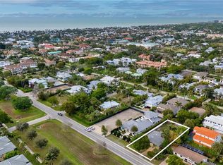 777 Broad AVE S, NAPLES, FL 34102