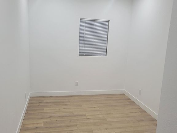 3rd image of 542 W 46th St #2