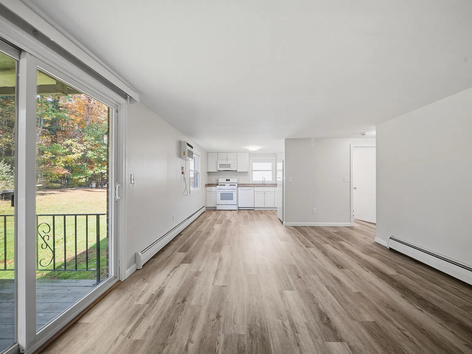 3 Greenleaf Dr — Photo 4