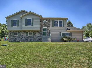 2409 Croll School Rd, York, PA 17403
