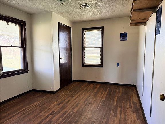 2nd image of 349030 E 820th Rd