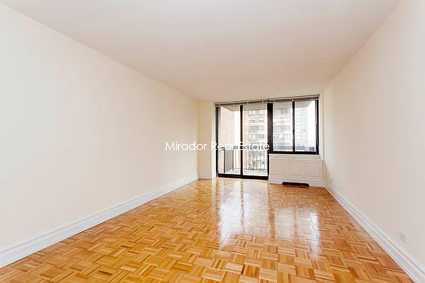 Rented by Mirador Real Estate | media 16