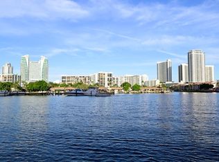 500 Three Islands Blvd APT M22, Hallandale, FL 33009