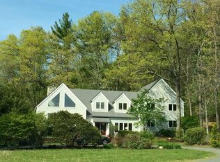 23 Alyssum Dr, Amherst, MA 01002