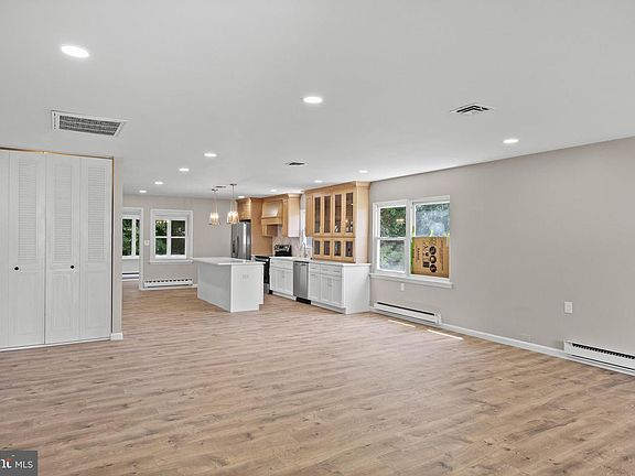 4th image of 7 Sherwood Pl