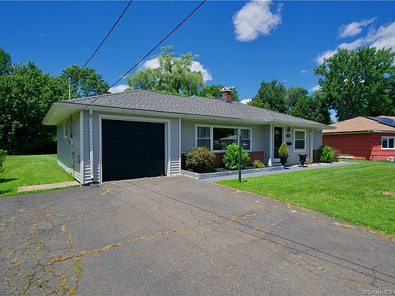 3rd image of 140 Barnard Dr