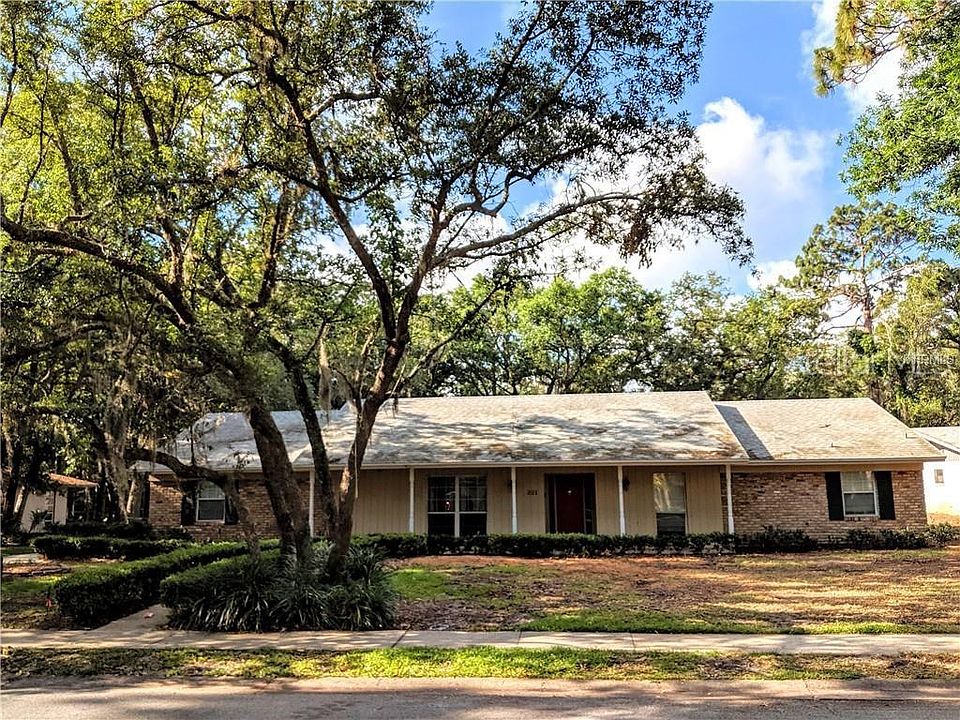 1st image of 301 N Sweetwater Blvd