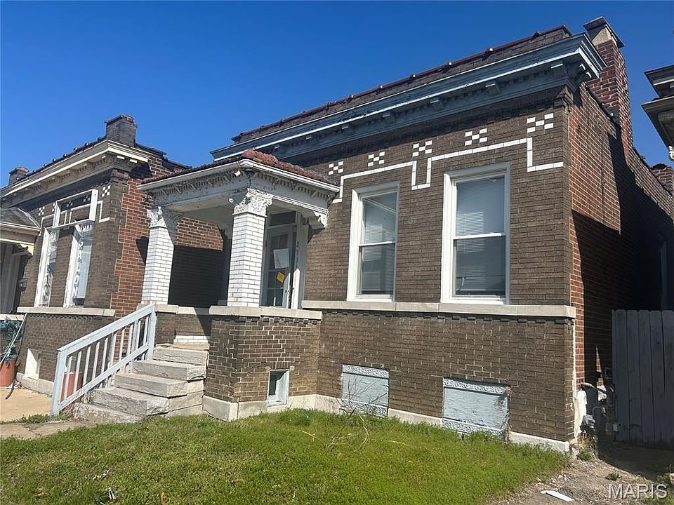 2nd image of 3711 Gravois Ave